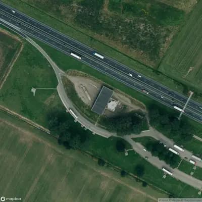 Verlaten Tankstation
