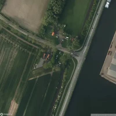 Verlaten Autoopslag