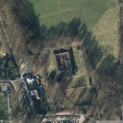 Verlaten Paardenschool