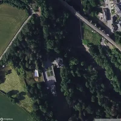 Verlaten Chateau